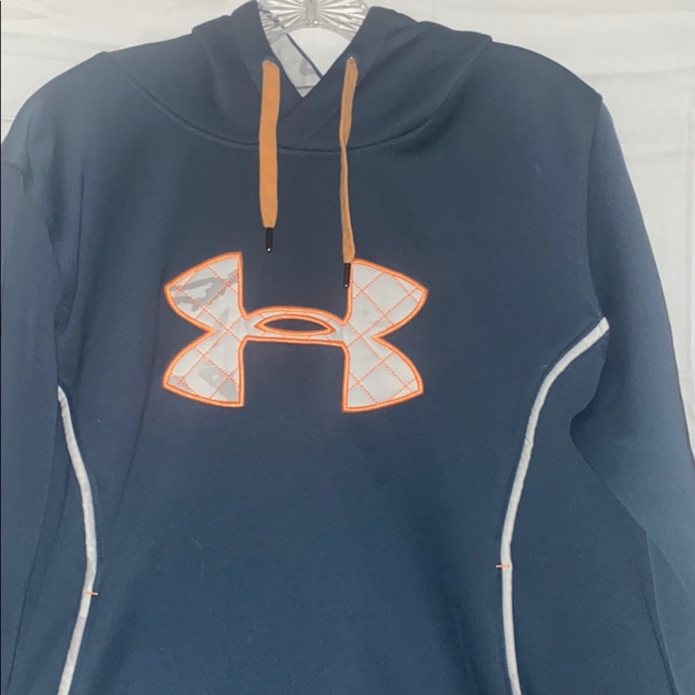 under armor sweatshirt